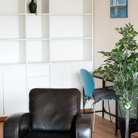 1 Chambre, Terrasse, Proche Tram Bordeaux