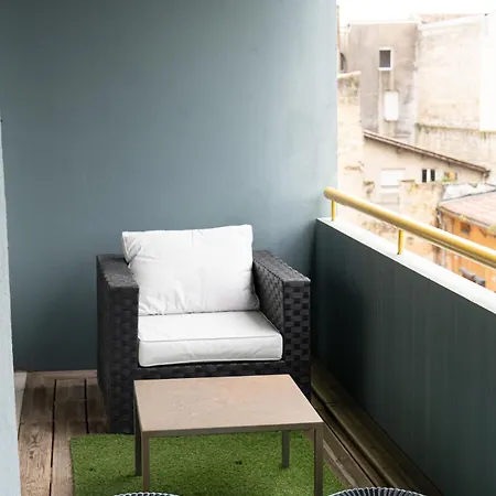 Apartment 1 Chambre, Terrasse, Proche Tram *